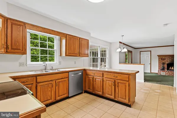 3948 BROOKRIDGE DR, Mechanicsburg, PA 17050