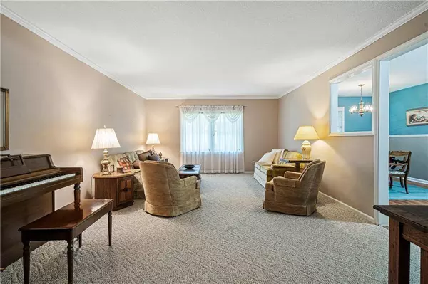 1028 S Sycamore ST, Ottawa, KS 66067