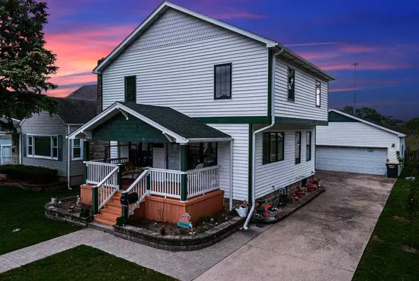 18324 Oakley AVE, Lansing, IL 60438