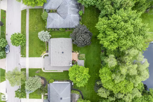 639 W Longview Lane, Palatine, IL 60067