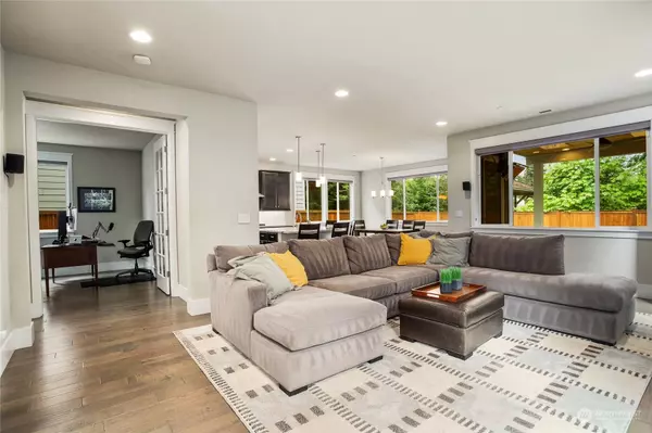 10122 134th PL NE, Kirkland, WA 98033