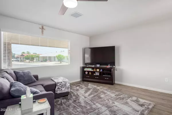 9820 N 102nd Drive, Sun City, AZ 85351