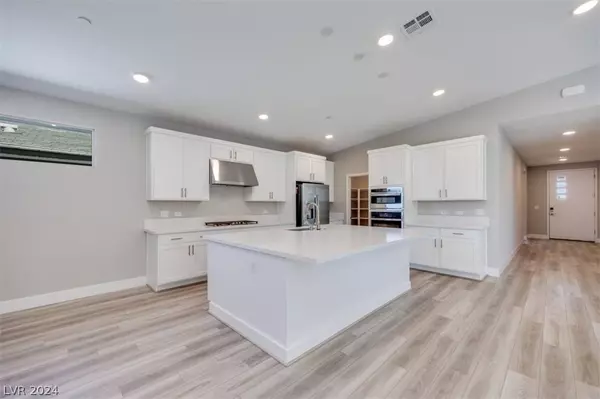 10252 Arrow Range Avenue, Las Vegas, NV 89166