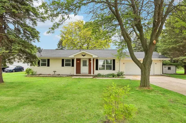 1516 S Hickory Street, Fond Du Lac, WI 54937