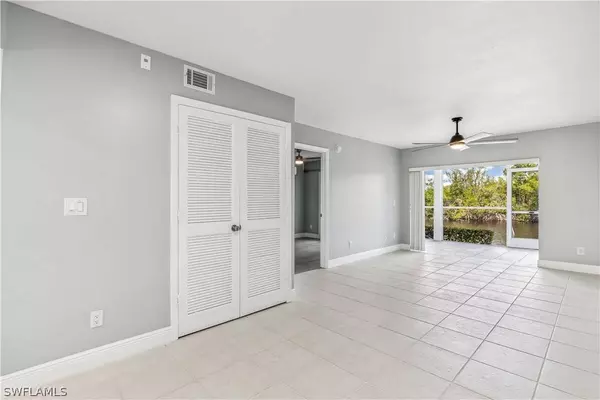 1355 Mainsail DR #1504, Naples, FL 34114