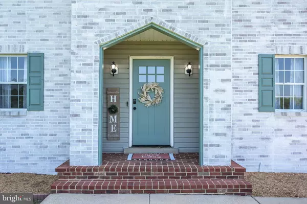 7680 LOGGING LN, Indian Head, MD 20640