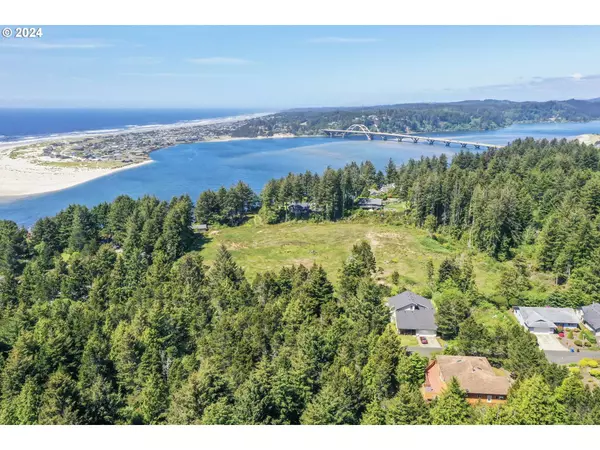 1240 SW CHAD DR, Waldport, OR 97394