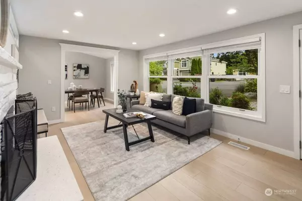 12224 NE 75th ST, Kirkland, WA 98033