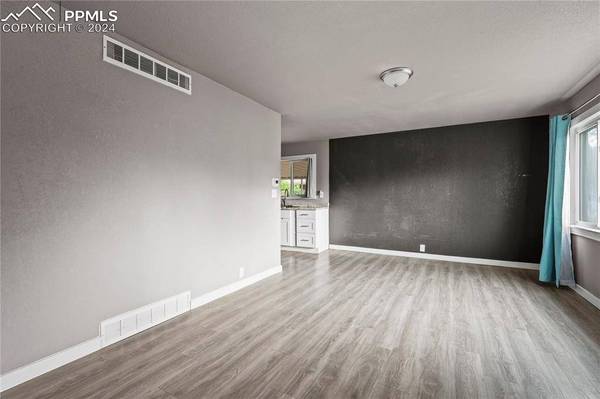 1209 Norwood AVE, Colorado Springs, CO 80905