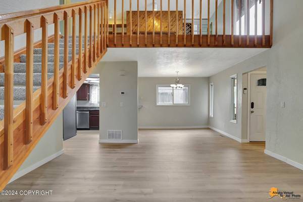 3201 Tayshee CIR, Anchorage, AK 99504