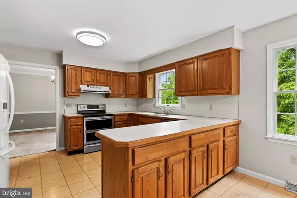 3948 BROOKRIDGE DR, Mechanicsburg, PA 17050