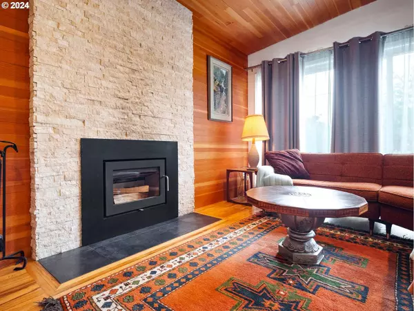 7462 N ALMA AVE, Portland, OR 97203