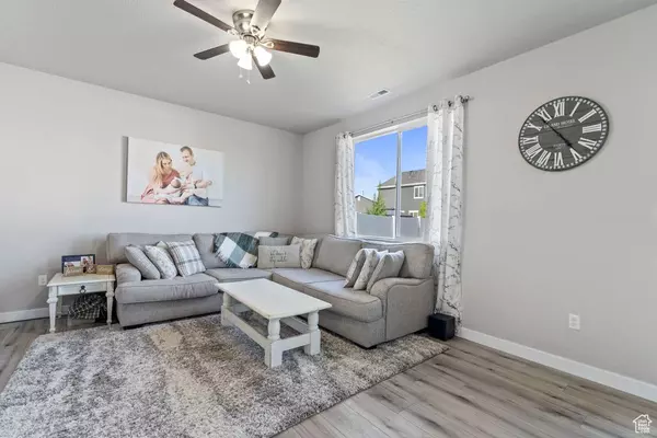 3461 S POPLAR LN, Syracuse, UT 84075