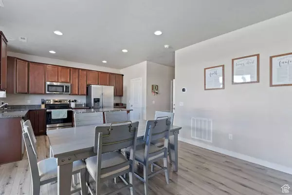 3461 S POPLAR LN, Syracuse, UT 84075