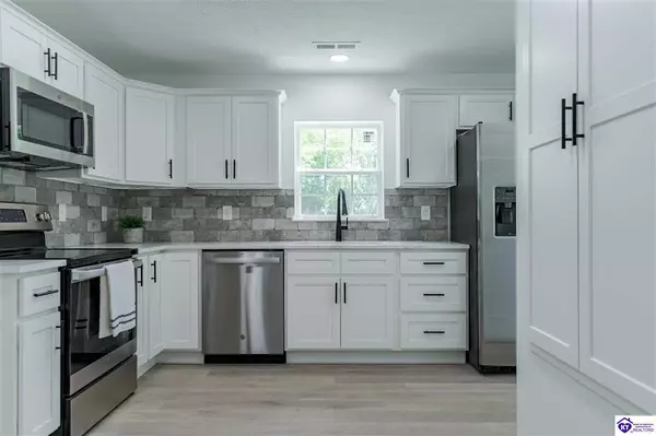 1739 Bardstown Road, Hodgenville, KY 42748