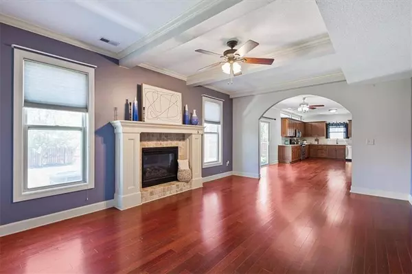 918 Drum DR, Lawrence, KS 66049