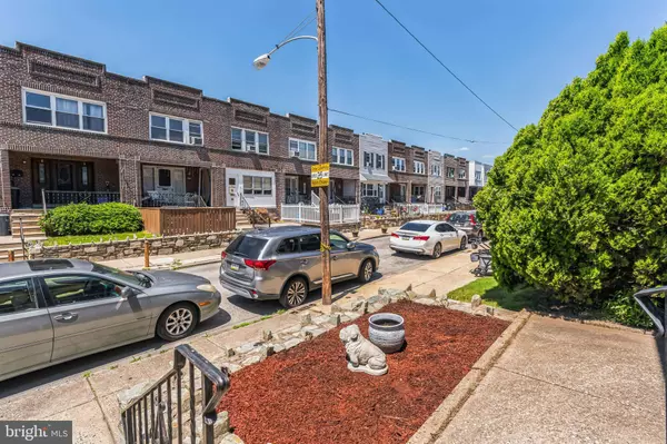 2841 GILLINGHAM ST, Philadelphia, PA 19137