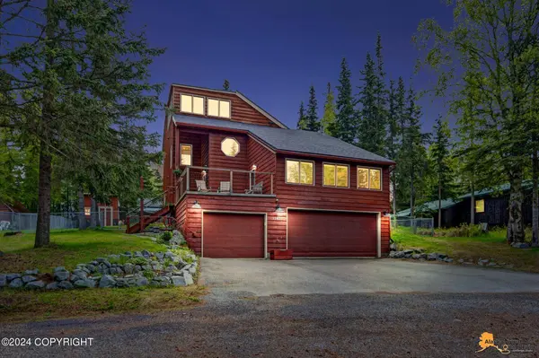 11421 Thunderbrush CIR, Anchorage, AK 99516