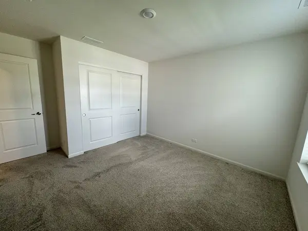 1201 Draper Road, Mchenry, IL 60050