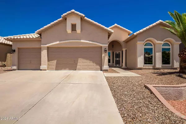 2740 E WINDMERE Drive, Phoenix, AZ 85048