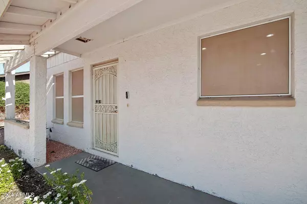 125 E JASMINE Street, Mesa, AZ 85201