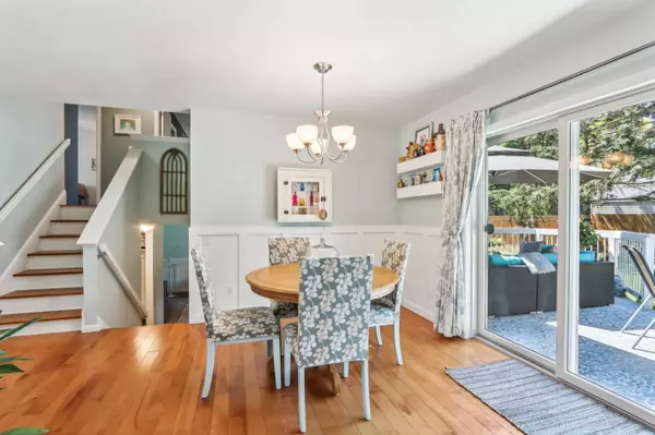 1015 S Holiday Drive, Waunakee, WI 53597