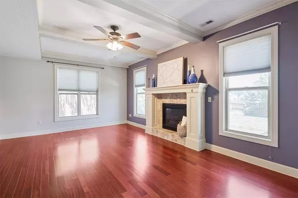 918 Drum DR, Lawrence, KS 66049