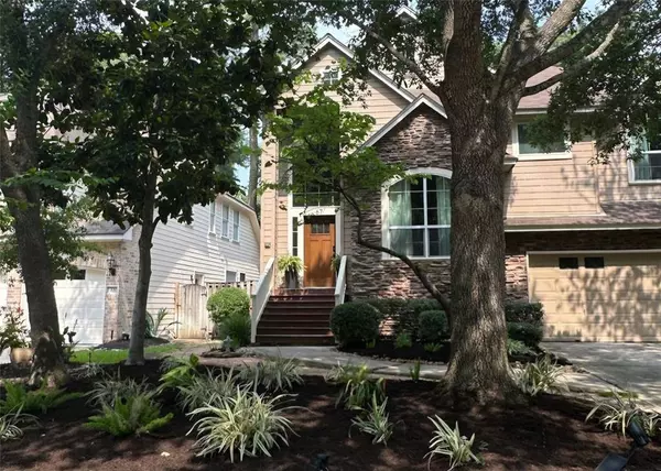 67 Wildflower Trace Place, The Woodlands, TX 77382