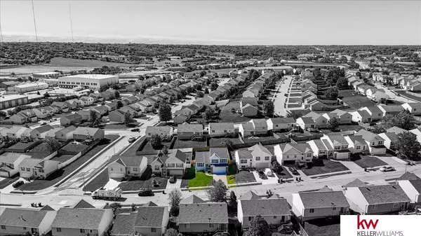 8815 Quest Street, Omaha, NE 68122