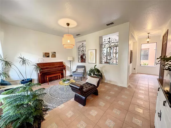 9800 CAROLINE PARK DR, Orlando, FL 32832