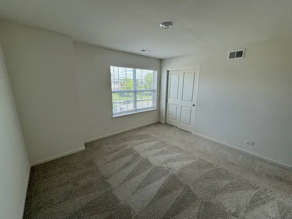 1025 Draper Road, Mchenry, IL 60050