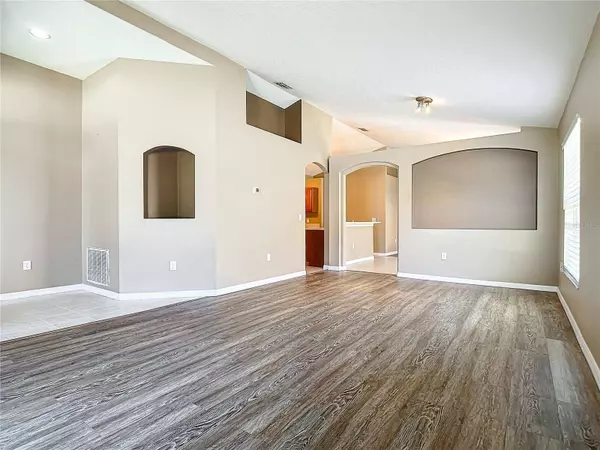 2897 DOE RUN TRL, Orange City, FL 32763