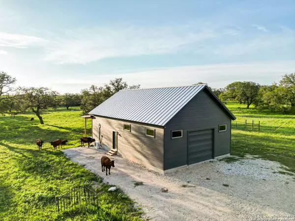 5824 FM 2504, Poteet, TX 78065