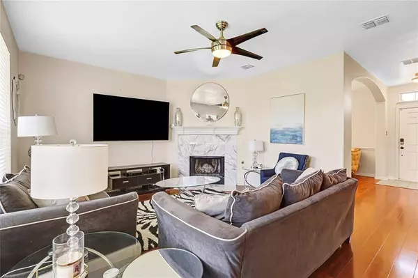 5328 Lake Gardens Drive, Grand Prairie, TX 75052