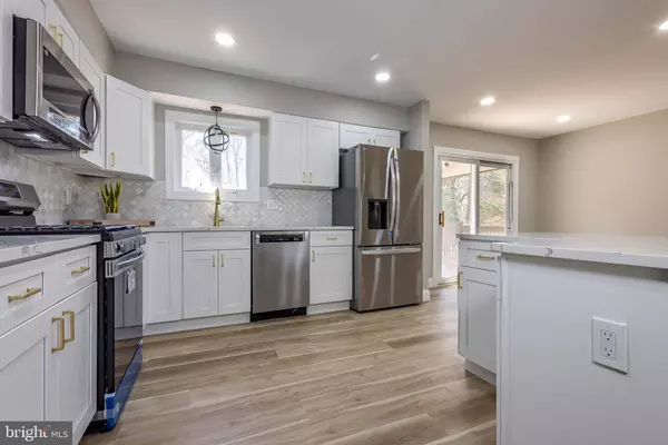 749 RARITAN AVE, Atco, NJ 08004