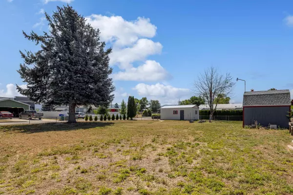 18614 E Courtland Ave, Spokane Valley, WA 99216