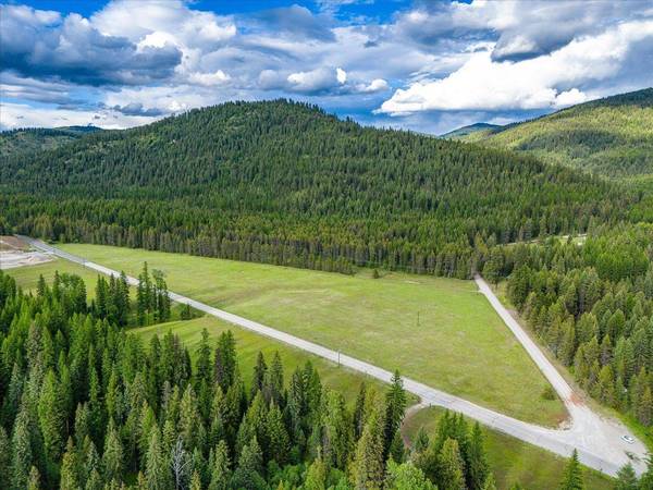 2022 Aladdin Rd, Colville, WA 99114