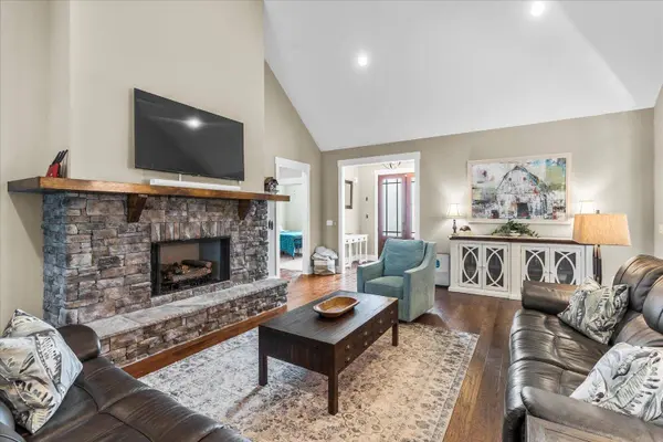 826 Equestrian Dr, Soddy Daisy, TN 37379