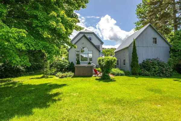 656 Main ST, Chester, VT 05143