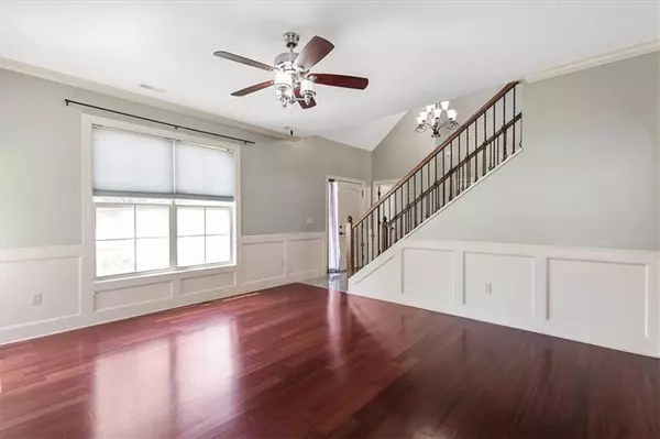 918 Drum DR, Lawrence, KS 66049