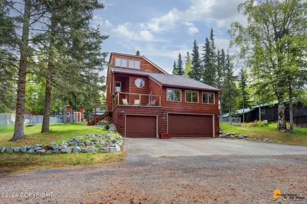 11421 Thunderbrush CIR, Anchorage, AK 99516