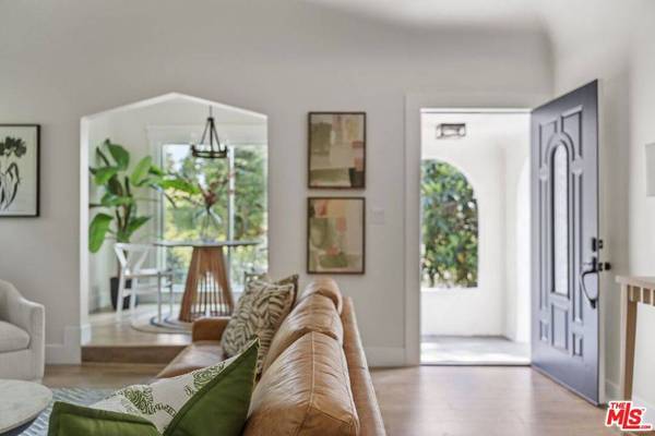 373 Mission RD, Glendale, CA 91205