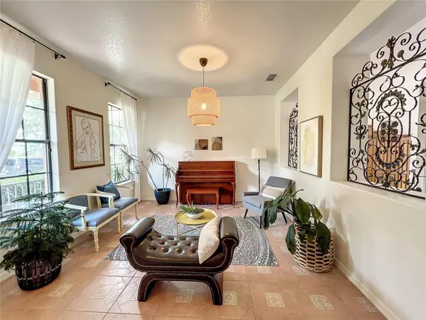 9800 CAROLINE PARK DR, Orlando, FL 32832