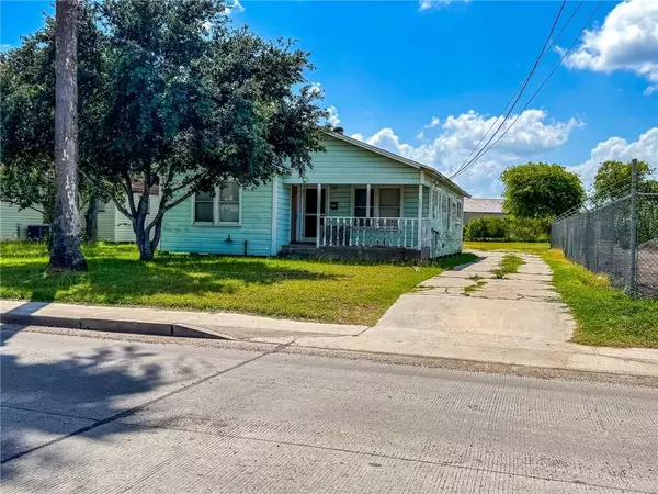 4925 Kostoryz, Corpus Christi, TX 78415