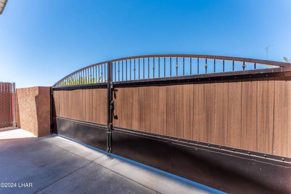 3916 Brookside Dr, Lake Havasu City, AZ 86406