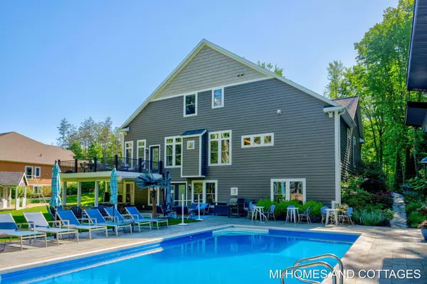 17881 West Spring Lake Road, Spring Lake, MI 49456