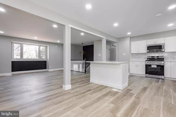 749 RARITAN AVE, Atco, NJ 08004