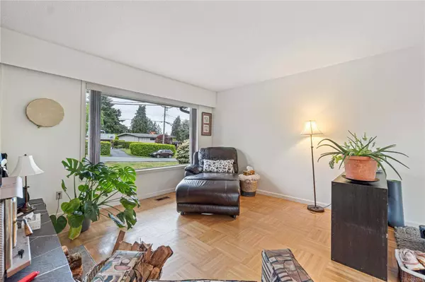 1207 Thunderbird Dr, Nanaimo, BC V9S 2P4