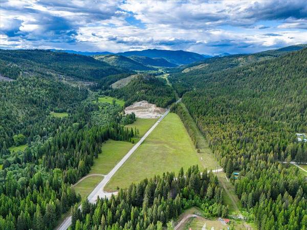 2022 Aladdin Rd, Colville, WA 99114