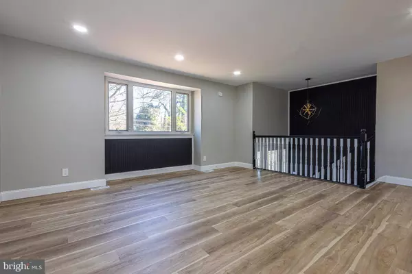 749 RARITAN AVE, Atco, NJ 08004